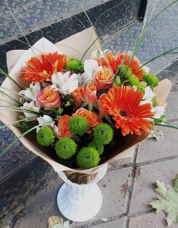 Букет цветов из: Герберы, Хризантемы, Альстромерии и Розы в Ховрино
