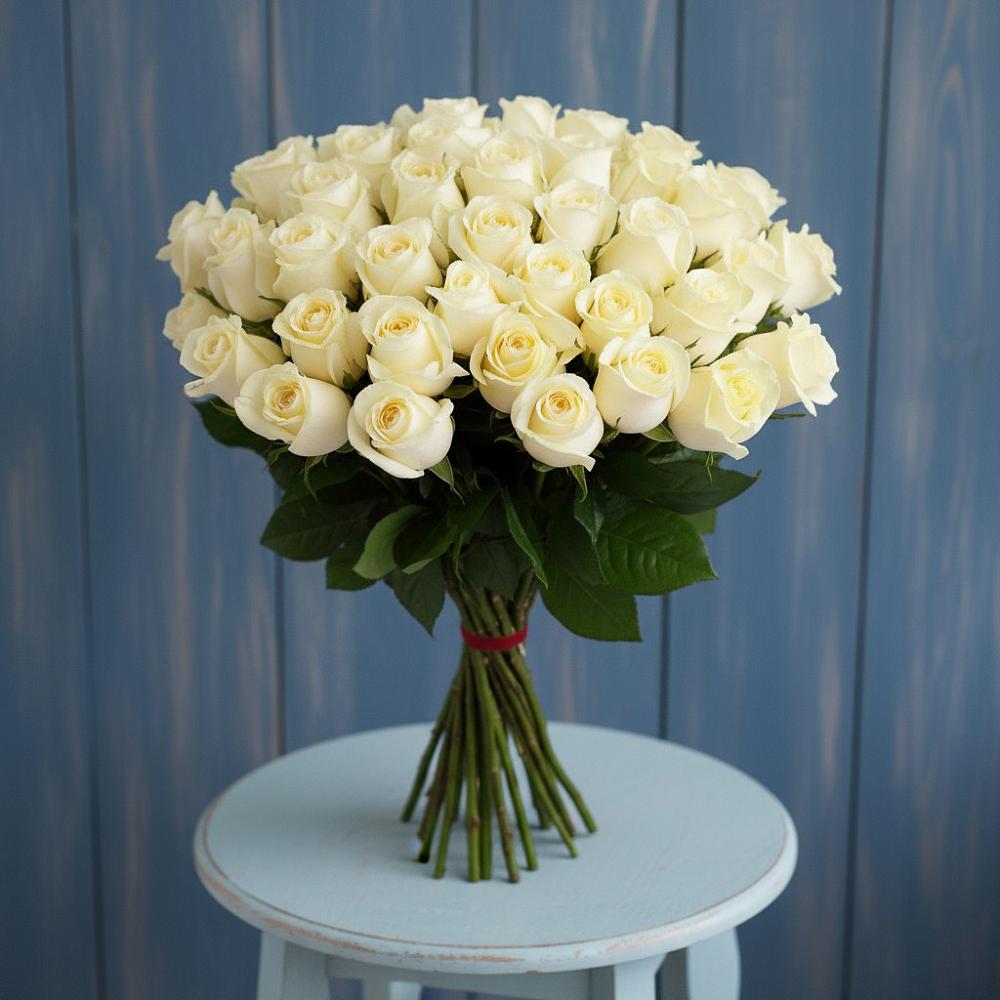 Букет 51 Белая роза Эдлесс Лав в Ховрино