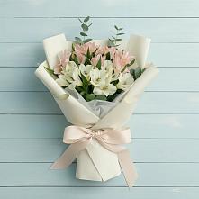 Букет цветов из:  Альстромерии в Ховрино
