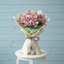 Букет цветов из:  Орхидеи и Розы в Ховрино