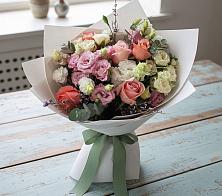 Букет цветов из:  Розы, Лизиантусы и Гвоздики в Ховрино