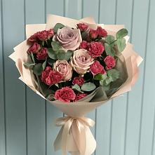 Букет цветов из:  Гвоздики и Розы в Ховрино
