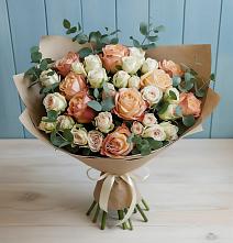 Букет цветов из:  Альстромерии и Розы в Ховрино