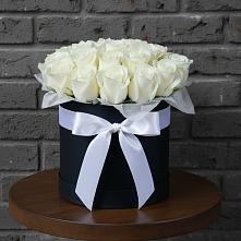 Цветочная композиция из Розы в шляпной коробке в Ховрино